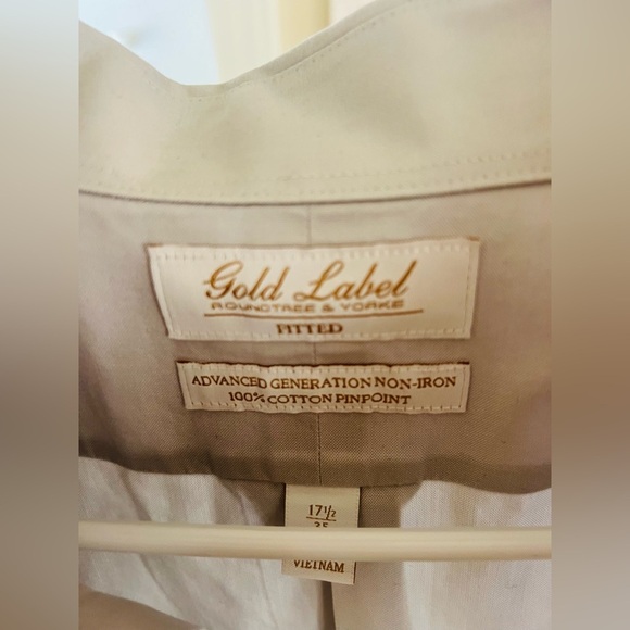 Never worn Gold Label Roundtree Yorke light gray button down size 17 1/2-35 - Picture 2 of 5